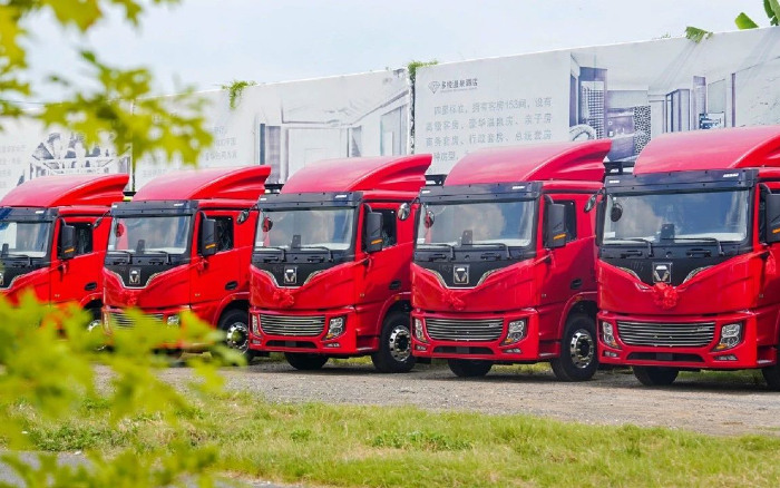 燃動(dòng)福建！百臺(tái)徐工新能源電動(dòng)牽引車交付